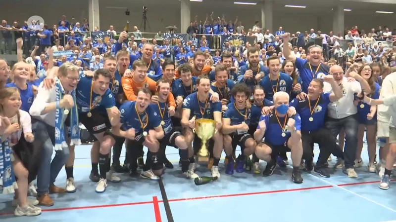 Achilles Bocholt viert derde triple: droomafscheid voor Roel Valkenborgh