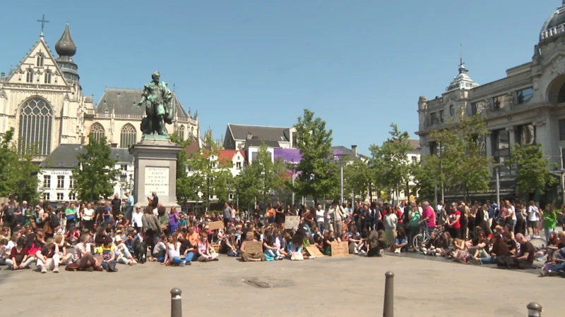 Studenten protesteren tegen uitspraak Sanda Dia