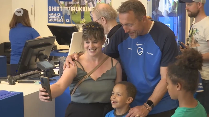 Clublegende Branko Strupar aan de slag in drukbezochte fanshop