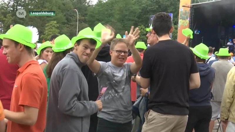 Buitenbeenpop lost affiche voor recordeditie