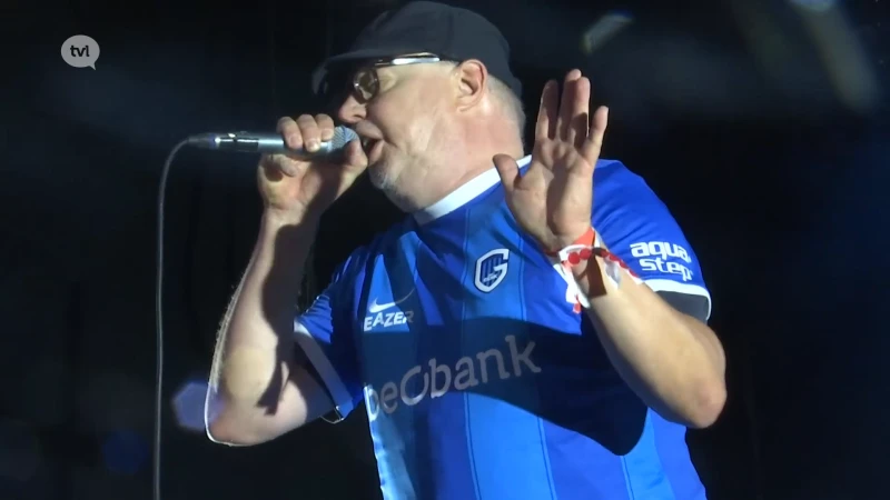 Noordkaap & Rowwen Hèze doen stadsplein vollopen tijdens Genk on Stage