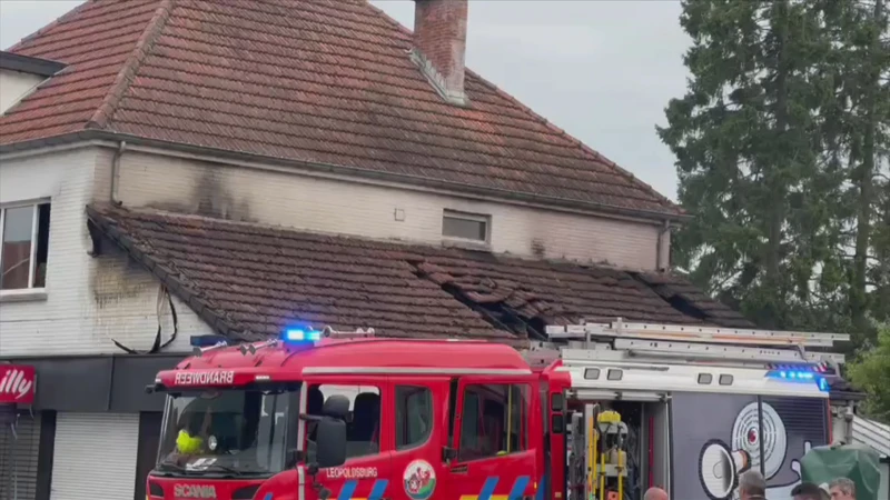 Vrouw met drie kinderen kan net ontsnappen aan zware brand in Heppen