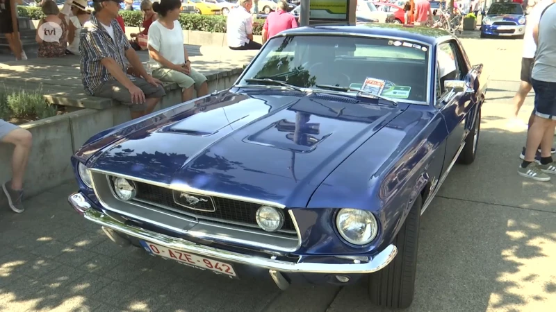 16e Oldtimerfestival Herk-de-Stad lokt veel volk