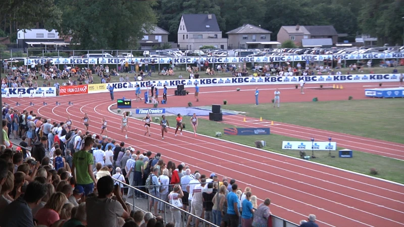 Snelle toptijden op vernieuwde piste Nacht van de Atletiek