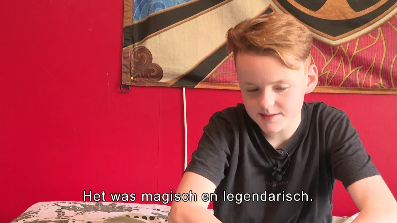 DJ Daan krijgt verrassingsbezoek grote idool op Tomorrowland