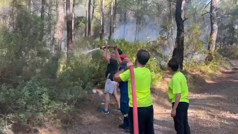 Brandweerman uit Heusden-Zolder blust mee