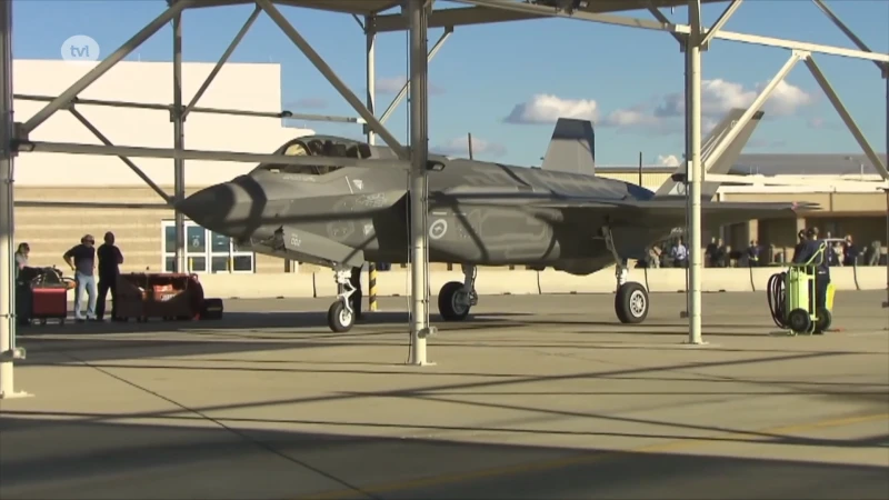 Eerste F-35 gevechtsvliegtuigen staan op eindmontagelijn bij fabrikant Lockheed Martin