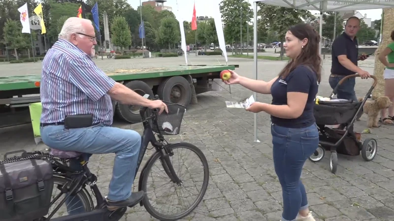Jonge boeren voeren actie in Hasselt om enthousiasme te tonen