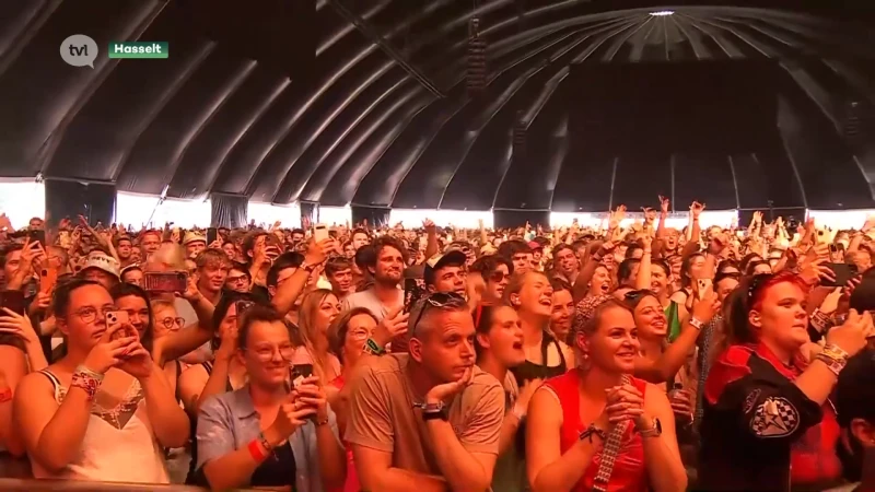 Dit was dag twee op Pukkelpop - Clouseau blijkt mysterieus popduo Tarkastaja te zijn