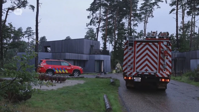 Bliksem slaat in op bungalow Terhills Resort in Dilsen-Stokkem