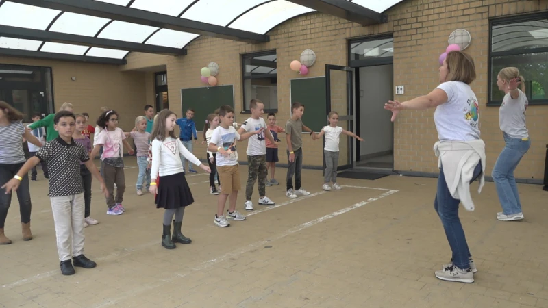 Terug naar school in basisschool De Kleine Wereld in Kinrooi: wennen voor kinderen èn ouders