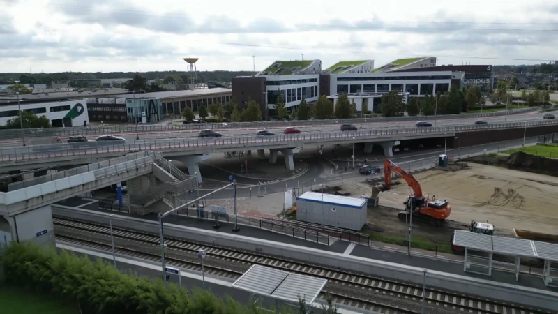 200 extra parkeerplaatsen aan het station in Kiewit