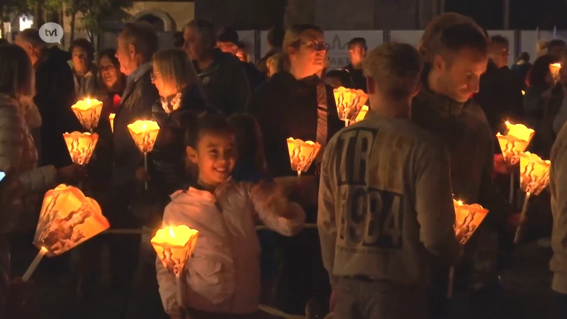 Lichtprocessie is afsluiter van Kroningsfeesten 2023