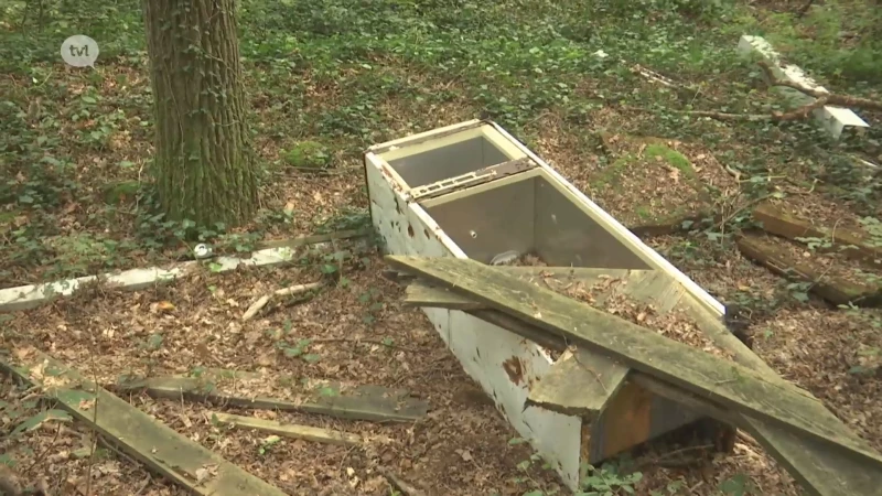 Hengelhoef kreunt onder sluikstorting
