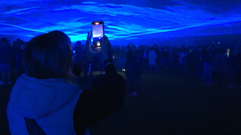 Kunstwerk Waterlicht lokt meer dan 30.000 bezoekers naar Maasmechelen