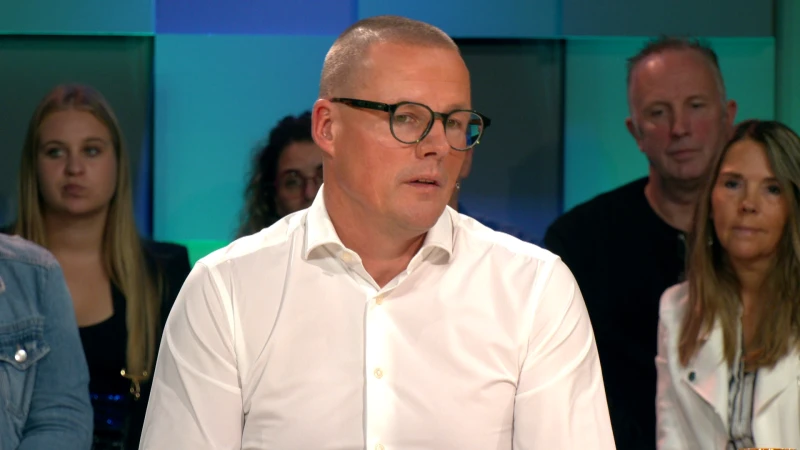 Marc Hendrikx over VAR-discussie: "Gebruik geen systeem dat niet 100% werkt"