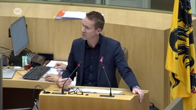 Jo Brouns wil ruim 18 miljoen terugvorderen van Sappi dat 644 mensen op straat zet