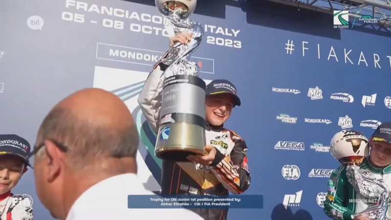 13-jarige Dries Van Langendonck uit Zolder is wereldkampioen karting