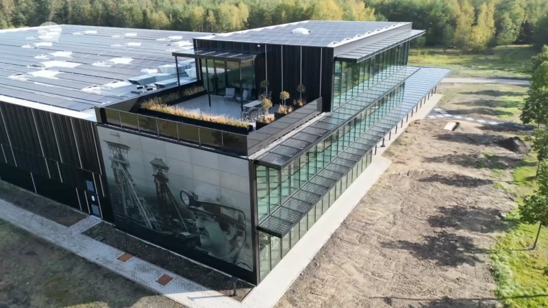 Toekomstfabriek: Soltech wil wereld veroveren met zonnepanelen in gevels en geluidsschermen
