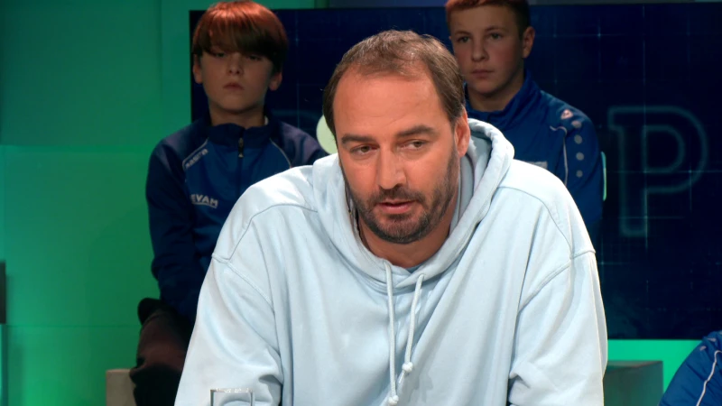 Stijn Stijnen wil leven beteren na 6 gele en 1 rode kaart: "Heb lang, positief gesprek gehad met scheidsrechter"