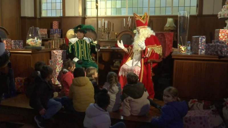 Oud gerechtsgebouw is Huis van de Sint in Hasselt