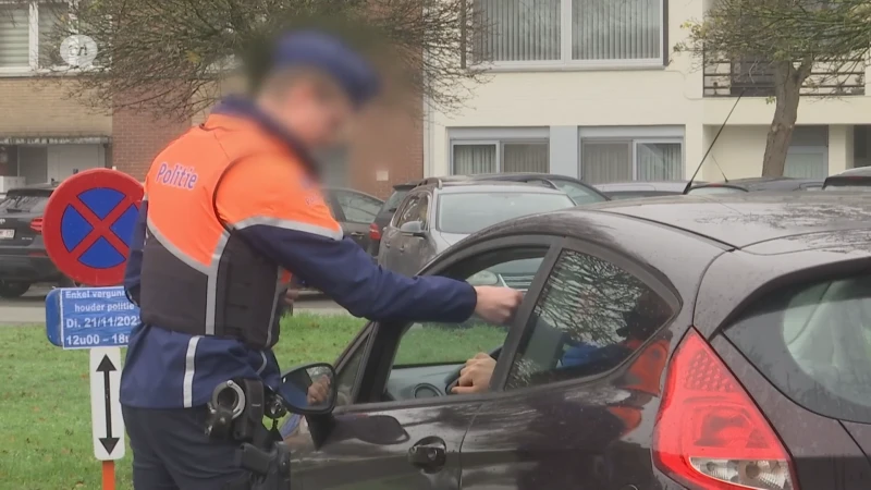 Flitsmarathon: wagens tegen 130 en 170 km/h geflitst op plek waar vorige week nog jongeman doodgereden werd