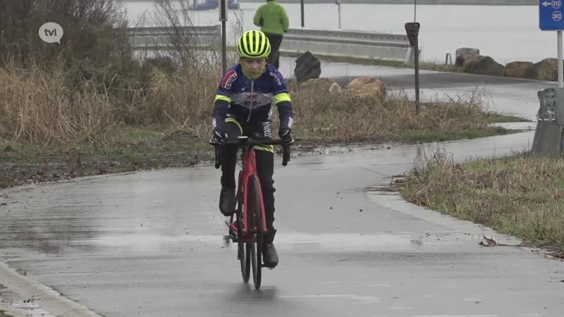 Winterprik in zicht, fietspaden worden nu al bestrooid
