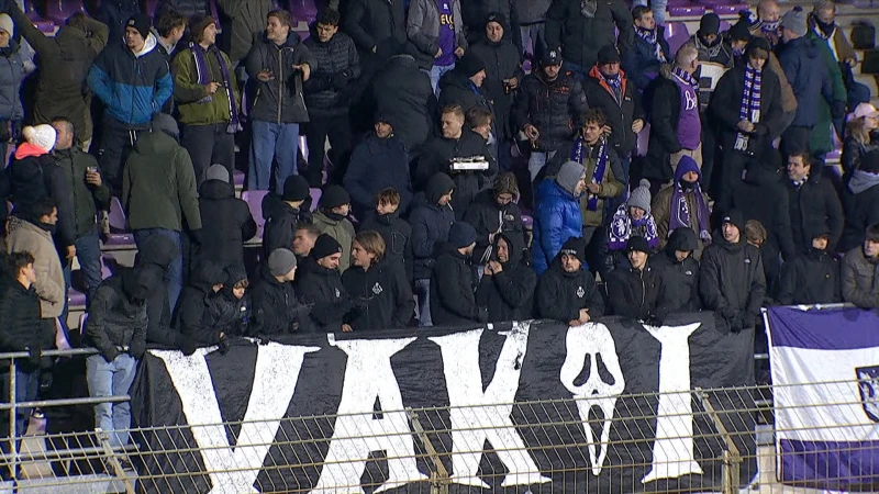 Patro bijt in het zand tegen een oppermachtig Beerschot