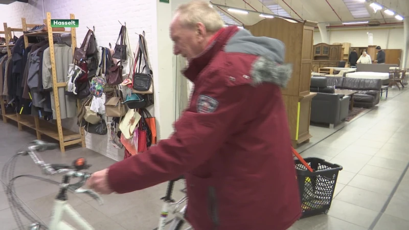 Kringloopwinkels kennen succesvolle kerstperiode: "Tweedehands is duurzaam en schroom is weg"