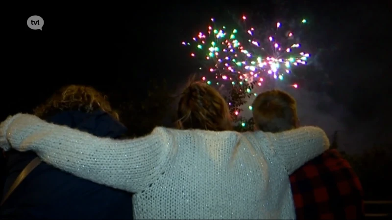 Lommel verplaatst vuurwerkshow naar volgende week, Hasselts burgemeester raadt vuurwerk af, maar verbiedt het niet