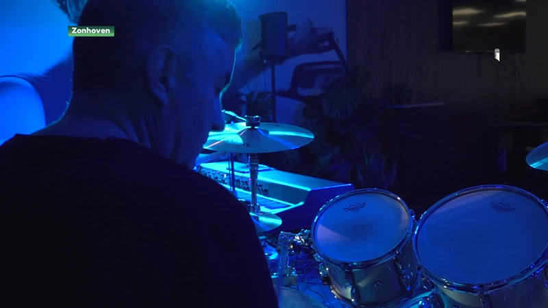 Gewezen topvoetballer Jan-Pieter Martens start muziekband Zilverkus