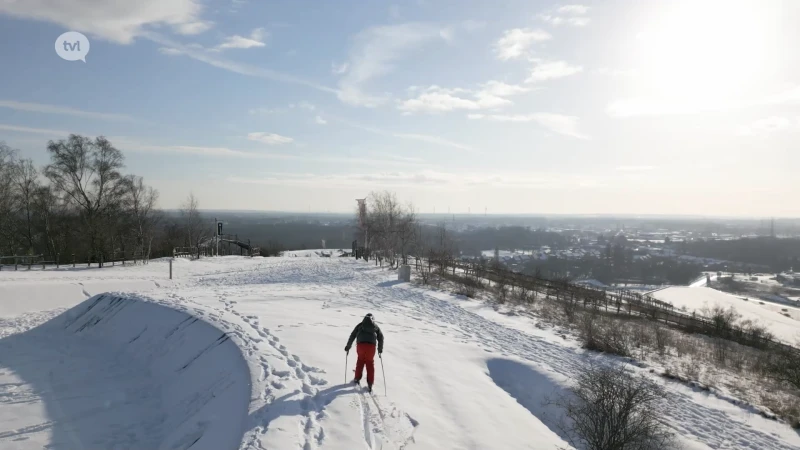 Bram Luyten skiet op de Avonturenberg in Beringen
