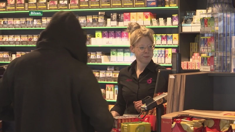 Group Bruno speelt voor bankautomaat: vanaf nu kan je geld afhalen in foodcorners en tankstations