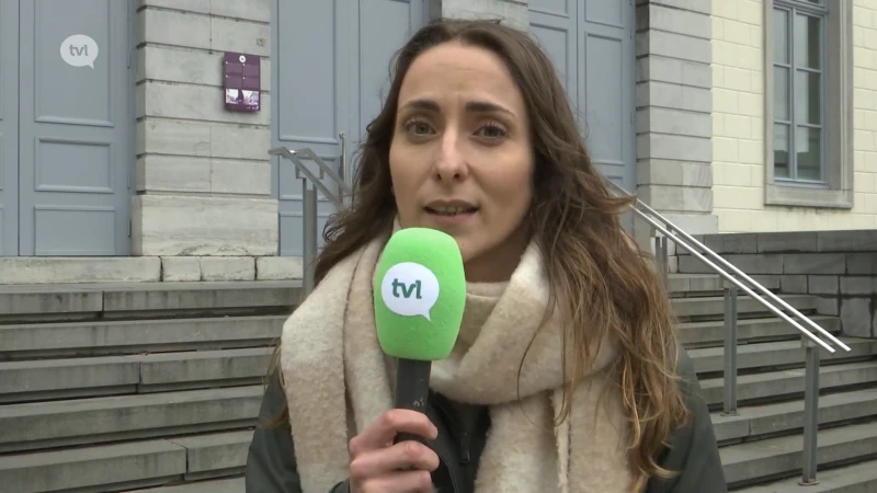 Zaak rond pornokoning Dennis Black Magic start chaotisch