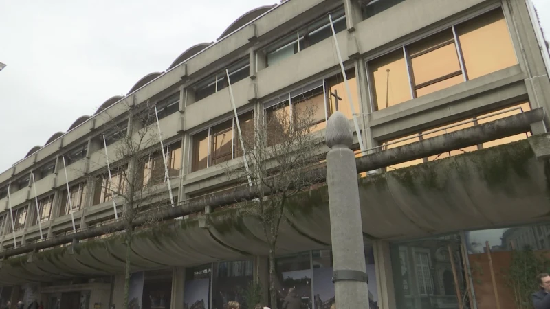 Hasselt krijgt nieuw kunstencentrum met theaterzaal, bioscoop en rooftop bar