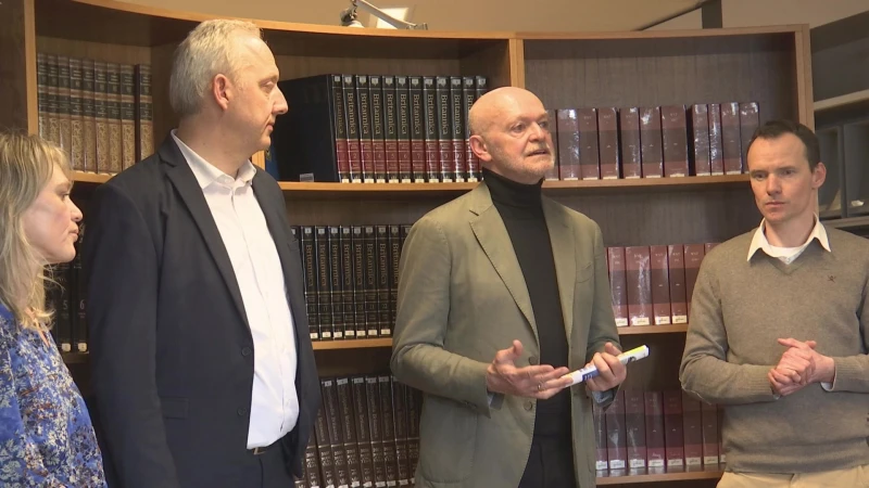 Buddy's wijzen nieuwkomers de weg in Sint-Truiden