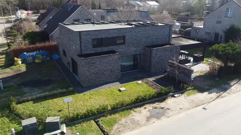 ARCHITECTUUR: Verbouwing Spaanse villa Kuringen