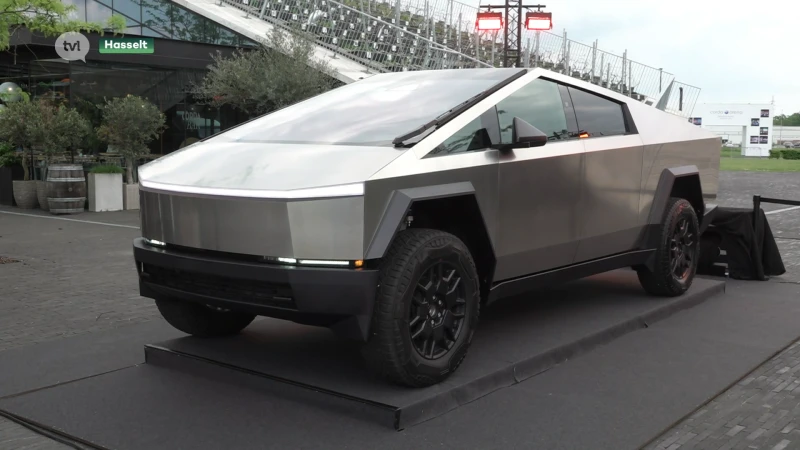 Tesla stelt cybertruck met Limburgse onderdelen voor aan Corda Campus Hasselt