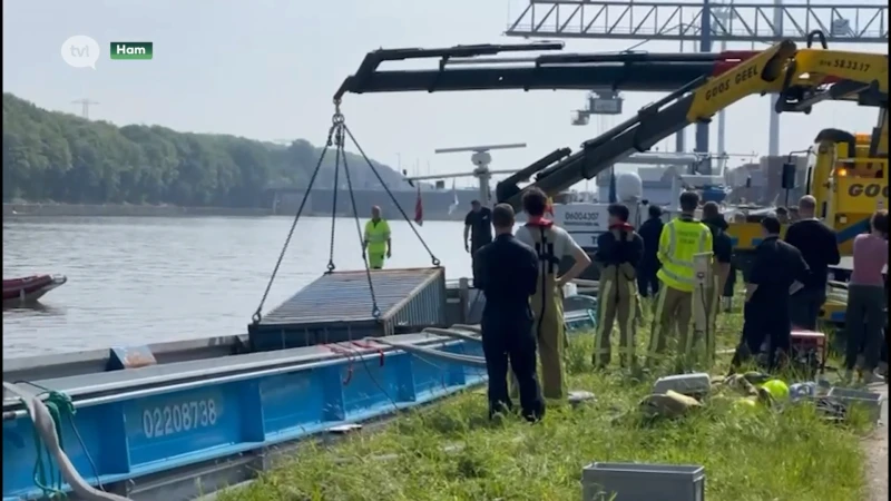 Schip met containers dreigde te zinken op Albertkanaal in Ham
