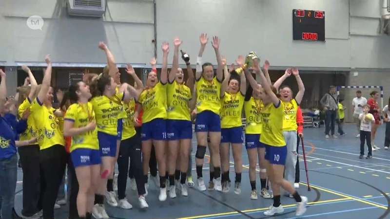 Handbaldames van Sint-Truiden pakken na beker ook opnieuw de titel