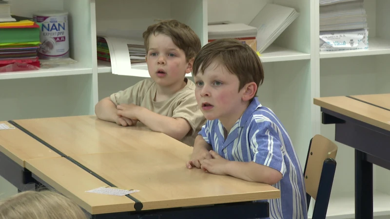 Basisschool De Kleine Reus in Terkoest viert 100-jarig bestaan