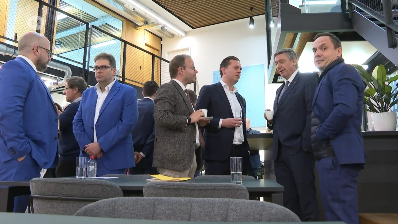 Vlaanderen benoemt topondernemers tot Einstein-ambassadeurs om telescoop binnen te halen