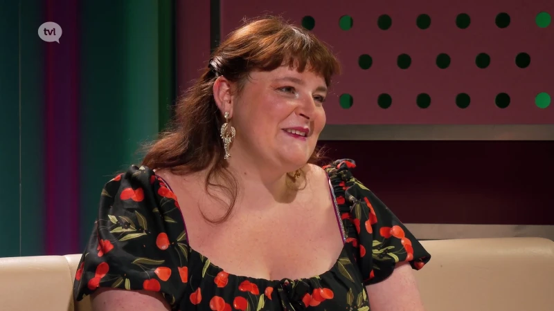 Daphne Agten schittert als Holy Rosita