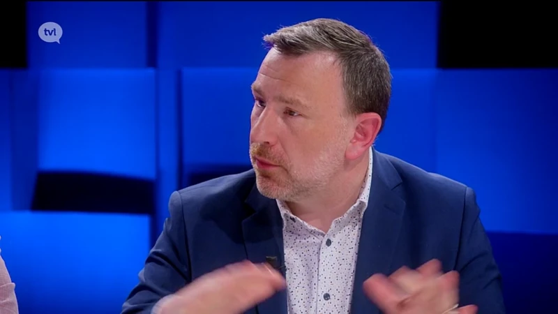 Jonge kiezers die enkel stemgerechtigd zijn voor Europa konden op sommige plekken ook stem uitbrengen voor Vlaanderen en België