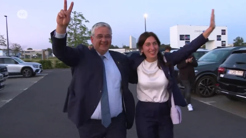 Vandeput en Demir als helden onthaald: "We gaan vooruit in Limburg ondanks alle bagger die we over ons kregen"