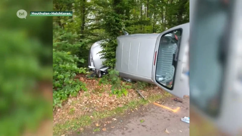 Man in bestelwagen komt om na klap tegen boom in Houthalen
