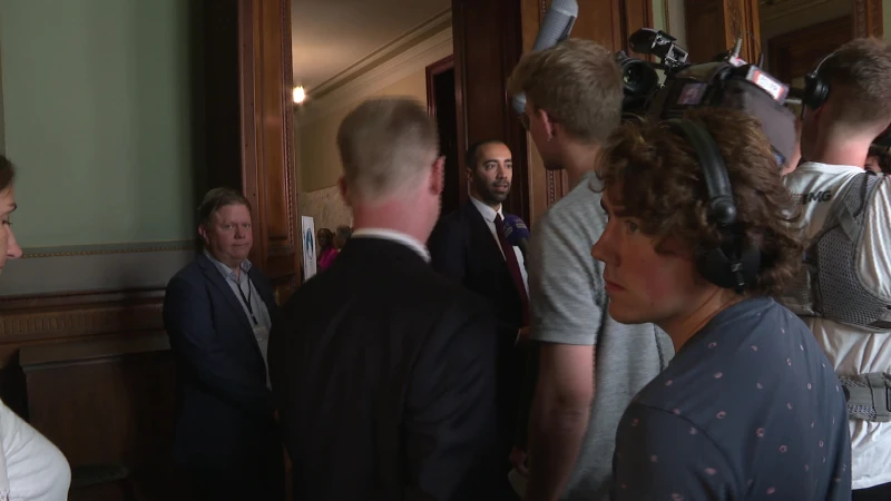13 Limburgers leggen de eed af in het federaal parlement
