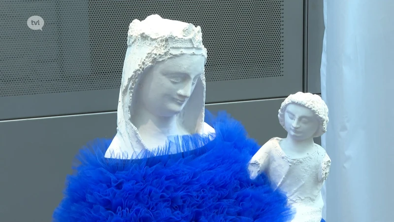 Influencer Jordy Arthur Vaesen ontwerpt jurk voor het Virga Jessebeeld