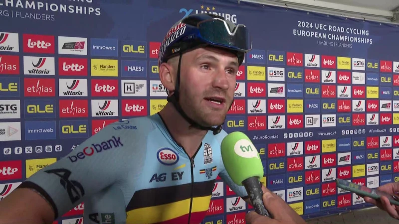 Jasper Philipsen ontgoocheld met vierde plek: "Benen net niet goed genoeg"
