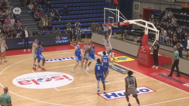 Limburg United verplettert Den Helder en blijft ongeslagen